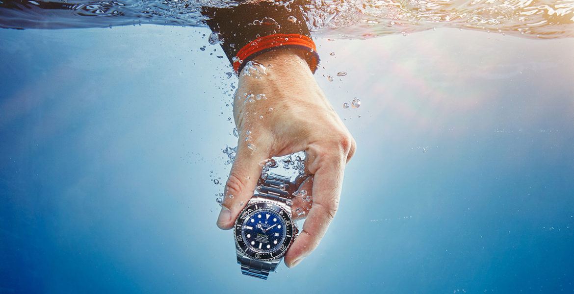 watch testing water resistance in the water at watch factory