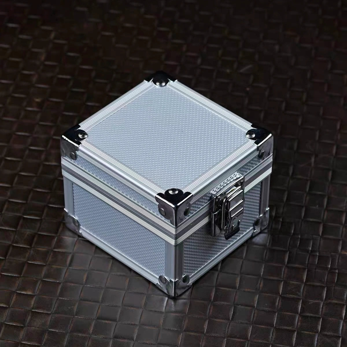 Luxury Single Watch Display Box – Aluminum Frame, Velvet Lining, Custom Logo Available